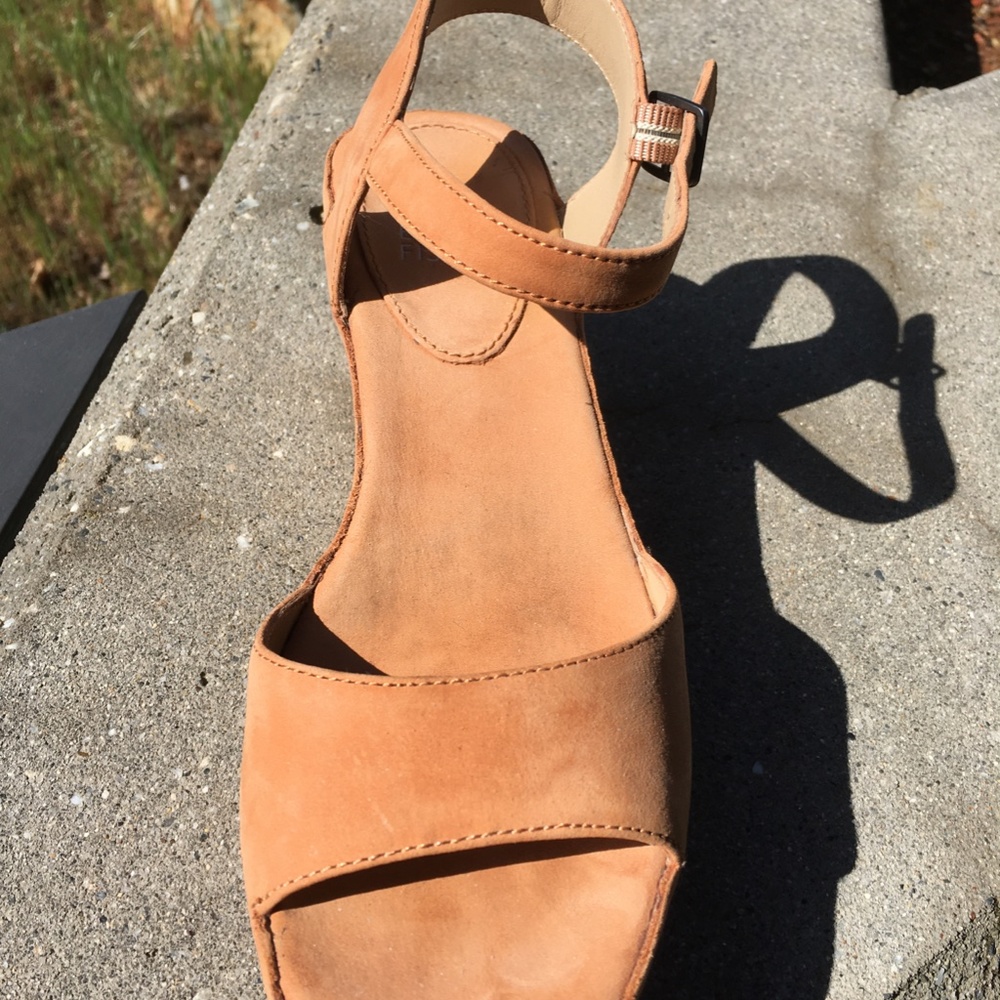 Shoes - Picture 2 of 2